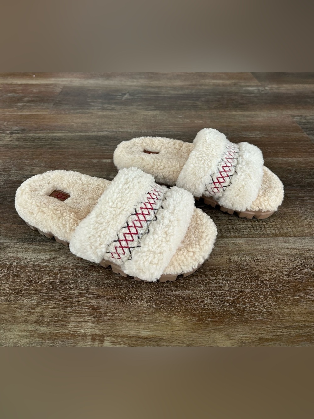 UGG Cozetta Braided Slide Slippers Size 9